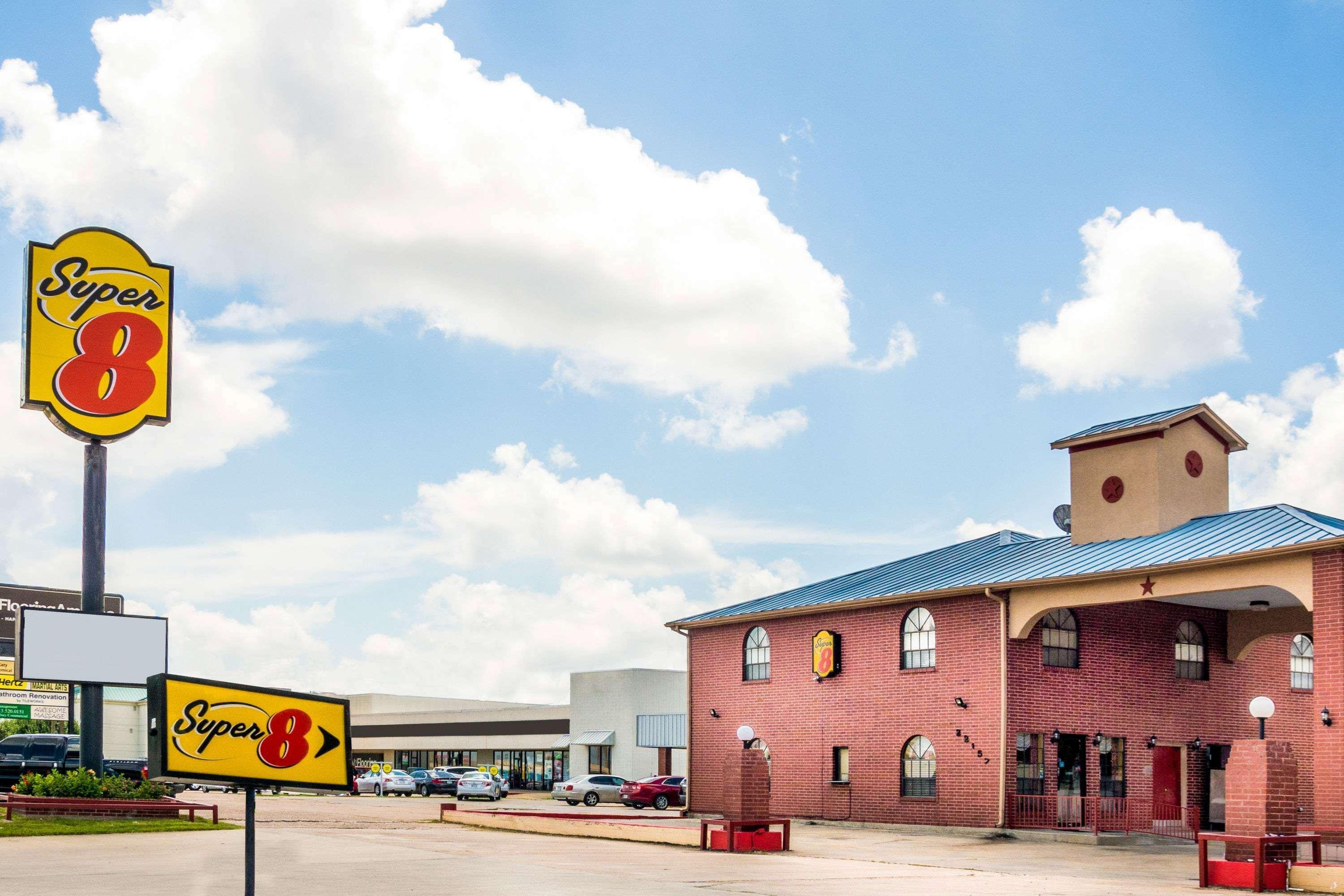 Express Inn Katy Bagian luar foto